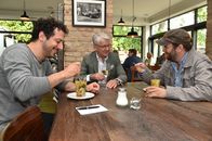 jerks. – (v.l.n.r.) Fahri (Fahri Yardim); Marcel Reif (Marcel Reif); Christian (Christian Ulmen)