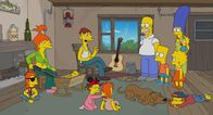 Die Simpsons – v.l.n.r.) Brandine; Cletus; Homer; Bart; Lisa; Marge; Maggie