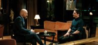 Das Leben meiner Tochter – Micha (Christoph Bach, re.) trifft sich mit dem Vermittler Markus Dale (Erik Madsen), um die Möglichkeit einer illegaler Transplantation auszuloten.