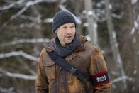 The Strain – Eph (Corey Stoll) versucht herauszufinden, was der Master für Pläne mit der menschlichen Rasse hat. Unterdessen trifft Setrakian auf einen alten Feind ...