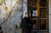 Barbara – Brigitte (Jeanne Balibar) nimmt ihre Rolle der Barbara sehr ernst und besucht zur Vorbereitung sogar Barbaras Haus.
