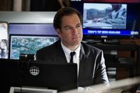 Navy CIS – Der ehemalige britische Geheimagent ist immer noch nicht gefasst und befindet sich auf Rachefeldzug. Für Tony (Michael Weatherly) und seine Kollegen beginnt ein tödlicher Wettlauf ...