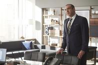Suits – Suits (2018)