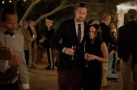 The East – Auch die fanatische Aktivistin Izzy (Ellen Page, r.) hat ein Auge auf den charismatischen Anführer Benji (Alexander Skarsgård, l.) geworfen ...