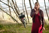 Reiff für die Insel – Die angehende Anwältin Katharina (Tanja Wedhorn) versucht herauszufinden, welcher Investor so großes Interesse an "ihrer" Insel hat.