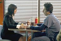 Scrubs - Die Anfänger – Neena Broderick (Julianna Margulies) und J.D. (Zach Braff)