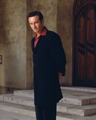 Charmed - Zauberhafte Hexen – (4. Staffel) - Cole (Julian McMahon) wird immer wieder von der Quelle des Bösen in Versuchung geführt. Bleibt zu hoffen, dass es ihm gelingt, der Versuchung zu widerstehen ...