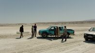 Die Agentin – Allein unter Männern: Mitten in der Wüste gerät Rachel (Diane Kruger) während einer Mission in eine gefährliche Situation und ist ganz auf sich allein gestellt.