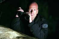 Hostage - Entführt – Eigentlich wollte Jeff Talley (Bruce Willis) nie wieder etwas mit Entführungen zu tun haben, doch es kommt anders als geplant ...