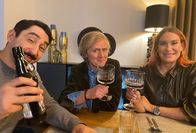 Krause kommt! – SWR Fernsehen KRAUSE KOMMT!, "Eko Fresh" Uhr. Feierabendgetränk für Eko Fresh, Pierre M. Krause und Sarah Bora.