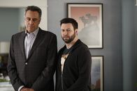 Single Parents – L-R: Douglas Fogerty (Brad Garrett), Will Cooper (Taran Killam)