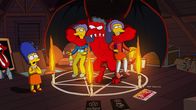 Die Simpsons – Merkwürdige Dinge geschehen im Hause Simpson. Um diesen auf den Grund zu gehen, installiert Homer im ganzen Haus Kameras. Dabei stellt sich heraus, dass Marge (l.) vor Jahren einen Pakt mit dem Teufel (2.v.r.) eingegangen ist, um ihre Schwestern (2.v.l. und r.) zu retten ...