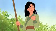 Mulan II – "Mulan 2" Shang macht Mulan einen Heiratsantrag. Doch vor dem großen Fest wird den beiden eine heikle Mission anvertraut: Die drei Töchter des chinesischen Kaisers sollen ins ferne Qi Gong gebracht werden, um die Söhne des dort ansässigen Herrschers zu ehelichen. Unterwegs entfacht aber die Liebe zwischen den Prinzessinnen und ihren Wachen. Zu allem Überfluss funkt der kleine Drache Mushu immer wieder zwischen Shang und Mulan, da er um seine Vormachtstellung fürchtet, sobald die beiden ein Paar sind.