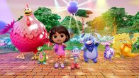 Dora – v.li.: Big Red Chicken, Isa, Dora, Boots, Benny, Tico, Grumpy Old Troll