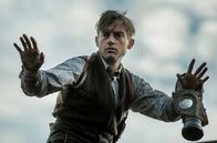 Babylon Berlin – Gereon Rath (Volker Bruch) in Bedrängnis.