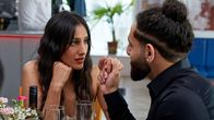 Hullraisers – Rana (Taj Atwal) glaubt, dass Adil (Merch Husey) ihr einen Antrag machen wird. Doch mit dem, was Adil vorhat, hatte Rana nicht gerechnet.