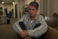 The Exorcist – Die Tatsache, dass ihn seine Frau all die Jahre angelogen hat, wirft Henry (Alan Ruck) noch weiter aus der Bahn ...