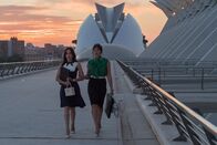 The Pier – Alejandra (Verónica Sánchez, l.); Katia (Marta Milans, r.)