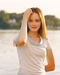 Gilmore Girls – Lorelai 'Rory' Leigh Gilmore (Alexis Bledel)