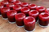 Zu Tisch ... – Bis zu 1.000 Gläser Marmelade produziert Monika Servaty pro Jahr.