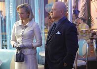 Vegas – Michael Chiklis, Vinessa Shaw