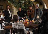 Navy CIS: L.A. – (v.l.n.r.) Jane Tennant (Vanessa Lachey); Sam Hanna (LL Cool J); Nick Torres (Wilmer Valderrama); Alden Parker (Gary Cole)