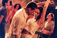 Mr. und Mrs. Smith – L-R: John Smith (Brad Pitt), Jane Smith (Angelina Jolie).