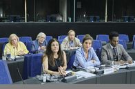Parlament – v.l.n.r.