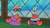 SpongeBob Schwammkopf – L-R: Betsy Krabs, Mr. Krabs