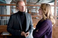 Am Ende der Lüge – Georg (Jochen Horst), Mia (Aglaia Szyszkowitz) in Uhrenmanufaktur