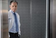 Atlanta Medical – Bruce Greenwood (Dr. Randolph Bell).