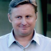 Hawaii Five-0 – Hat er etwas mit dem Mord an einem Professor zu tun? Patrick Roth (Scott Michael Morgan) ...