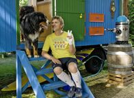Löwenzahn – Los geht's. Mit Keks zum Fußballspielen, trotz verletzter Hand. Der selbstgebaute Roboter hat derweil einen eigenen Job gekriegt - Schublade schließen (Guido Hammesfahr).
