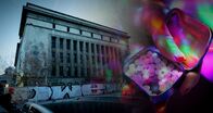 Tod im Techno-Club - Berlins Partyszene auf Droge – Das "Berghain" ist ein Techno-Klub im Stadtbezirk Friedrichshain in Berlin. Der Name des mächtigen Gebäudes leitet sich aus dem Bezirksnamen Kreuzberg-Friedrichshain ab. 2004 wurde das "Berghain" eröffnet.
