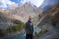 Mythos Seidenstraße – Der Historiker Sam Willis erreicht auf seiner Reise entlang der Seidenstraße das Yaghnob-Tal im heutigen Tadschikistan.