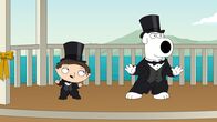 Family Guy – Stewie Griffin (l.); Brian Griffin (r.)