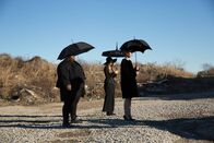 American Horror Story – Eine neue Oberste und ein neuer Rat: Zoe (Taissa Farmiga, M.), Queenie (Gabourey Sidibe, l.) und Cordelia (Sarah Paulson, r.) müssen mit vielen unerwarteten Veränderungen klarkommen ...