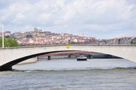 Verrückt nach Fluss – Pont Bonaparte in Lyon.