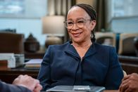 Chicago Med – Epatha Merkerson als Sharon Goodwin