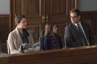 Bull – (v.l.n.r.) April (Lauren Donahue); Charlie Kensington (Annabelle Wachtel); Dr. Jason Bull (Michael Weatherly)