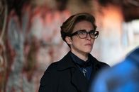 Alex Rider – Mrs. Jones (Vicky McClure) hat das ungute Gefühl, dass ein doppeltes Spiel gespielt wird. Steckt vielleicht doch mehr hinter dem, was ihre Kollegen glauben zu wissen?