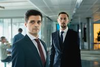 Neumatt – Leben auf der Überholspur, l-r: Julian Koechlin als Michi Wyss und Roland Bonjour als Pablo Müller