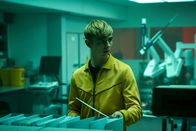 Alex Rider – Alex Rider (Otto Farrant) kommt dem Geheimnis der Eliteschule "Point Blanc" auf die Spur. Er findet heraus, dass Dr. Greif seine Schüler:innen klont.