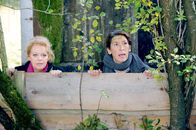 Vier Frauen und ein Todesfall – (v.li.) Brigitte Kren (Maria), Adele Neuhauser (Julie).
