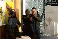Showtime – Eine Reality-Serie mit dem mittelmäßigen Schauspieler Trey Sellars (Eddie Murphy, M.) und dem übellaunigen Cop Mitch Preston (Robert De Niro, r.) - kann das gut gehen?