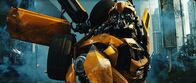 Transformers 3 – Beinahe zu spät erkennt der treue Bumblebee (Bild), dass dem ehemaligen Anführer der Autobots, Sentinel Prime, nicht besonders viel am Schicksal der Erde liegt ...