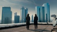 Bad Banks – Christelle Leblanc (Désirée Nosbusch, l.) und Jana Liekam (Paula Beer, r.) - ein unberechenbares Duo. Der Kampf der Gladiatorinnen geht in die nächste Runde.