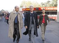 Navy CIS – Ermitteln in einem neuen Fall: FBI Agent T.C. Fornell (Joe Spano, l.), Special Agent Leroy Jethro Gibbs (Mark Harmon, M.) und Special Agent Ziva David (Cote de Pablo, r.) ...