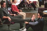 Scrubs - Die Anfänger – Immer wieder gelingt es dem Hausmeister Neil Flynn (Neil Flynn, l.), J.D. ( Zach Braff, r.) das Leben schwer zu machen ...