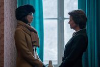 Red Sparrow – Dominika Egorova (Jennifer Lawrence, l.); Matron (Charlotte Rampling, r.)
